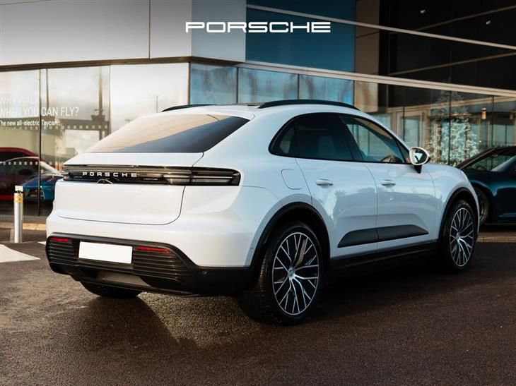 Porsche Macan Porsche Macan — миниатюра 2