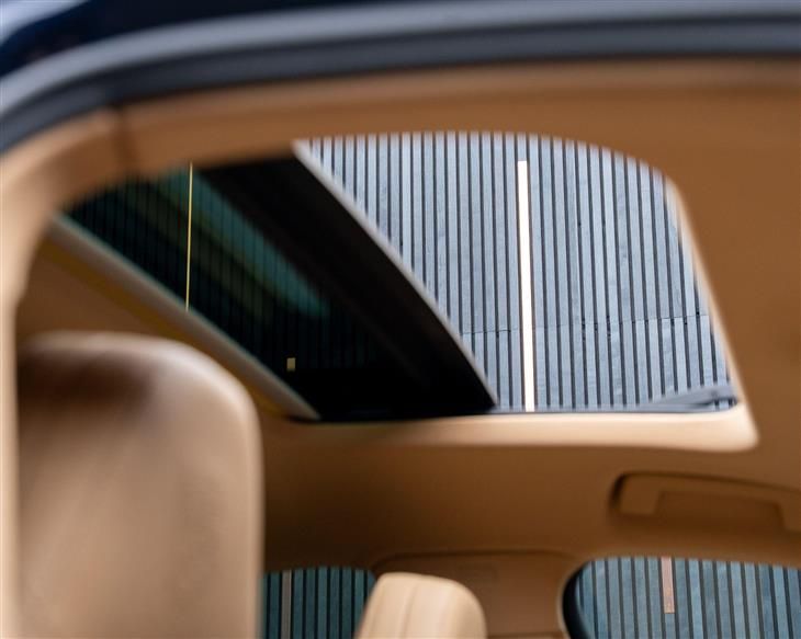 Porsche Panamera Porsche Panamera 2.9 V6 E-Hybrid 17.9kWh 4 Platinum Edition Saloon PDK 4WD Euro 6 (s/s) 5dr — миниатюра 4