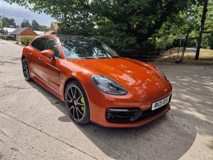 Porsche Panamera Porsche Panamera 2.9 V6 E-Hybrid 17.9kWh 4S Sport Turismo 5dr Petrol Plug-in Hybrid PDK 4WD Euro 6 (s/s) (3.6 kW Charger) (560 p — миниатюра 2