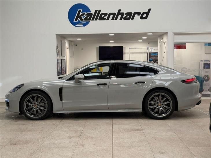 Porsche Panamera Porsche Panamera 2.9T V6 4S Saloon 5dr Petrol PDK 4WD Euro 6 (s/s) (440 ps) — миниатюра 2
