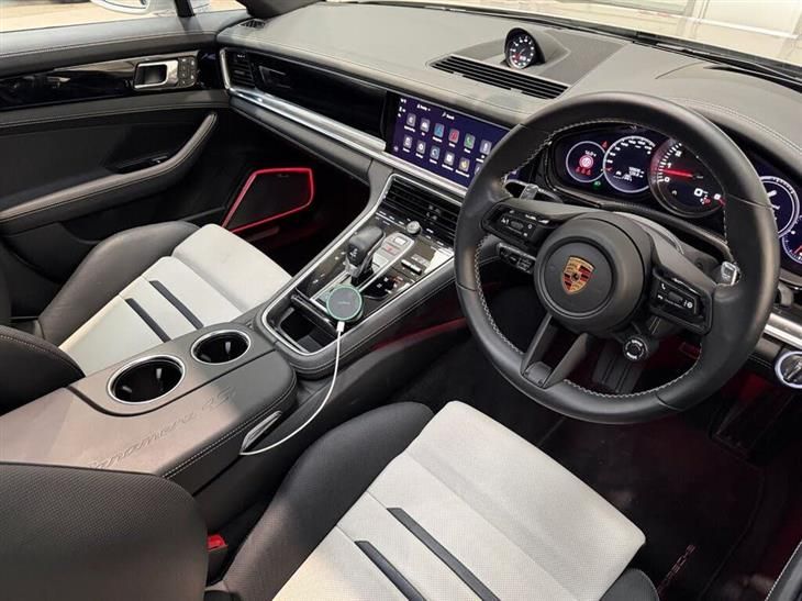 Porsche Panamera Porsche Panamera 2.9T V6 4S Saloon 5dr Petrol PDK 4WD Euro 6 (s/s) (440 ps) — миниатюра 4