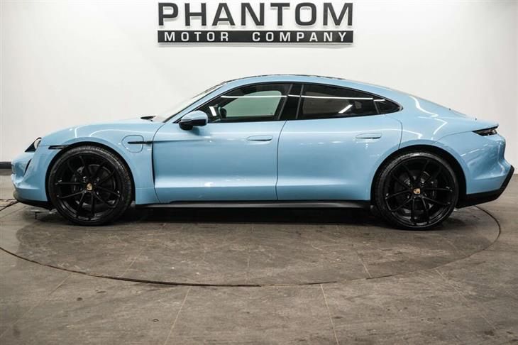 Porsche Taycan Porsche Taycan 4x2 — миниатюра 3