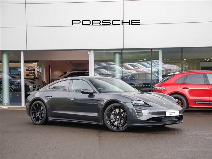 Porsche Taycan Porsche Taycan GTS interior package in Crayon — миниатюра 2