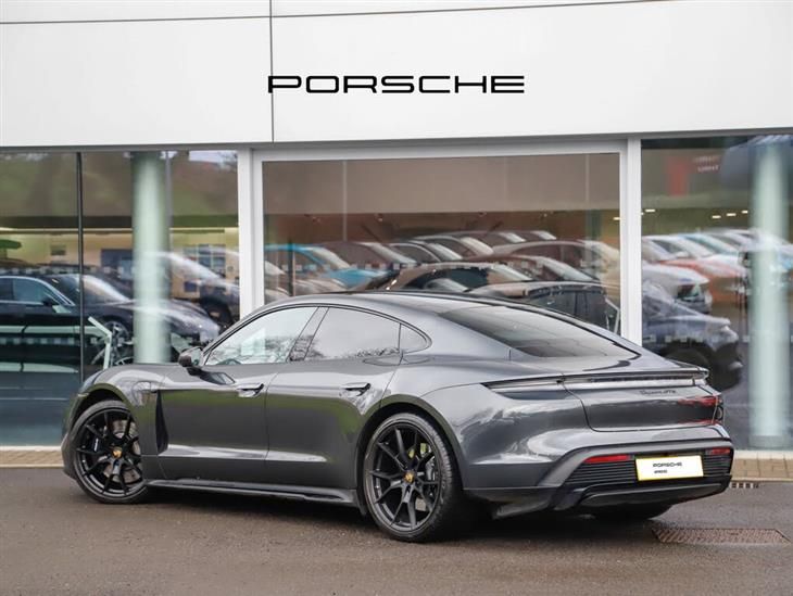 Porsche Taycan Porsche Taycan GTS interior package in Crayon — миниатюра 3