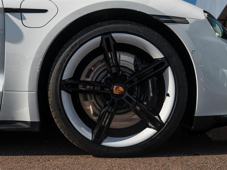 Porsche Taycan Porsche Taycan Leather — миниатюра 3