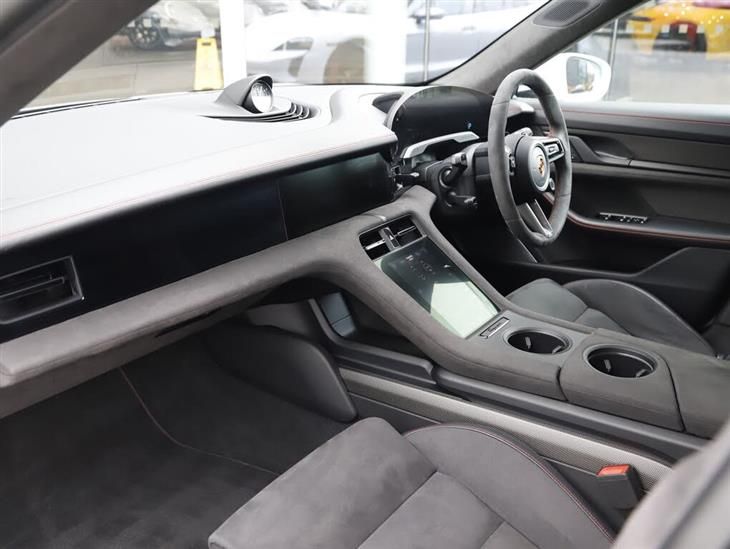 Porsche Taycan Porsche Taycan Matching — миниатюра 4