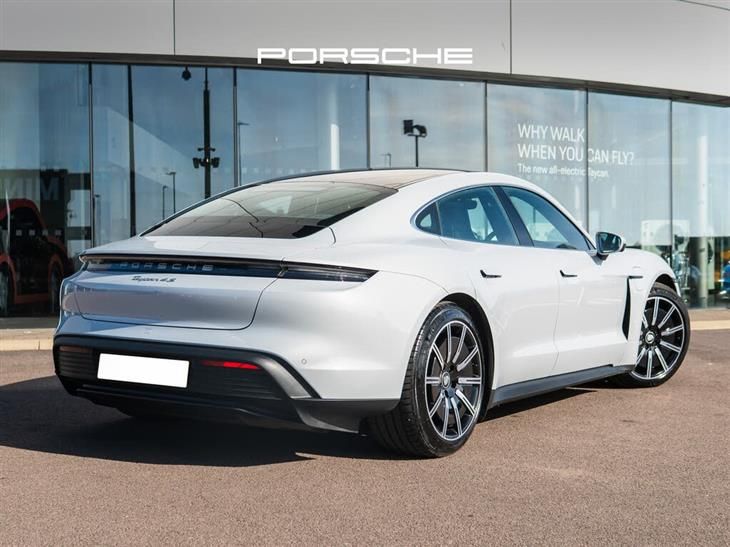 Porsche Taycan Porsche Taycan Matching — миниатюра 2