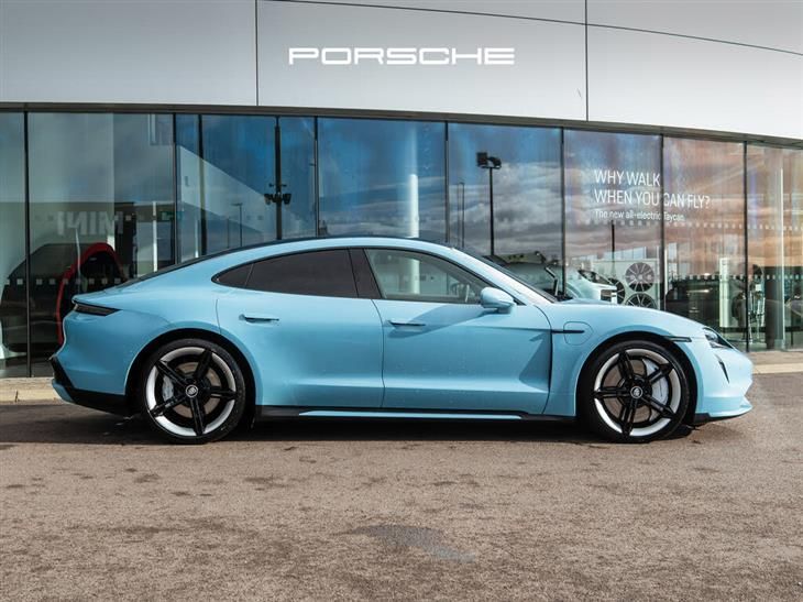 Porsche Taycan Porsche Taycan Matching — миниатюра 4