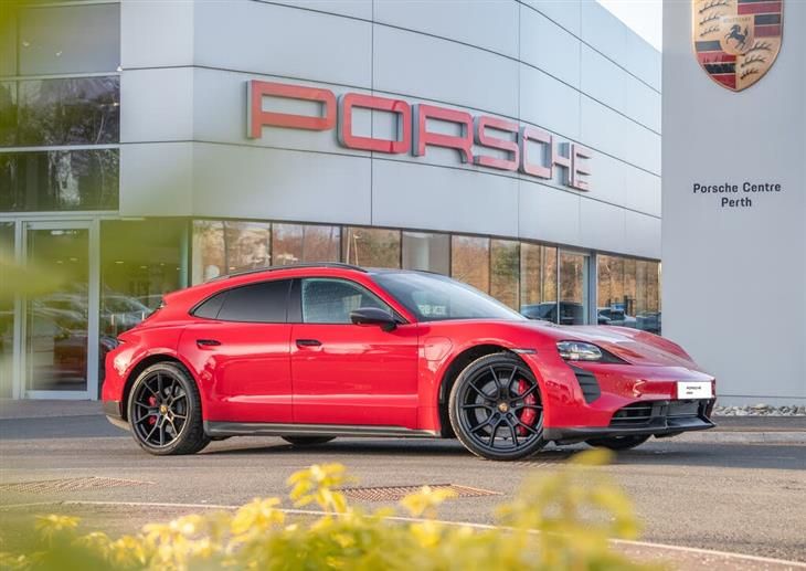 Porsche Taycan Porsche Taycan Matching — миниатюра 1