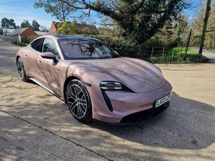 Porsche Taycan Porsche Taycan Performance 79.2kWh Saloon 4dr Electric Auto RWD (11kW Charger) (408 ps) — миниатюра 2