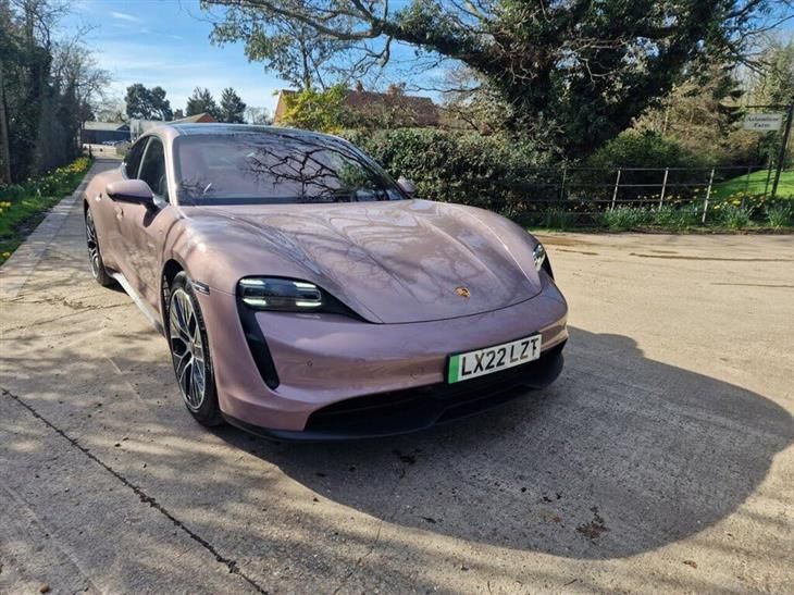 Porsche Taycan Porsche Taycan Performance 79.2kWh Saloon 4dr Electric Auto RWD (11kW Charger) (408 ps) — миниатюра 4