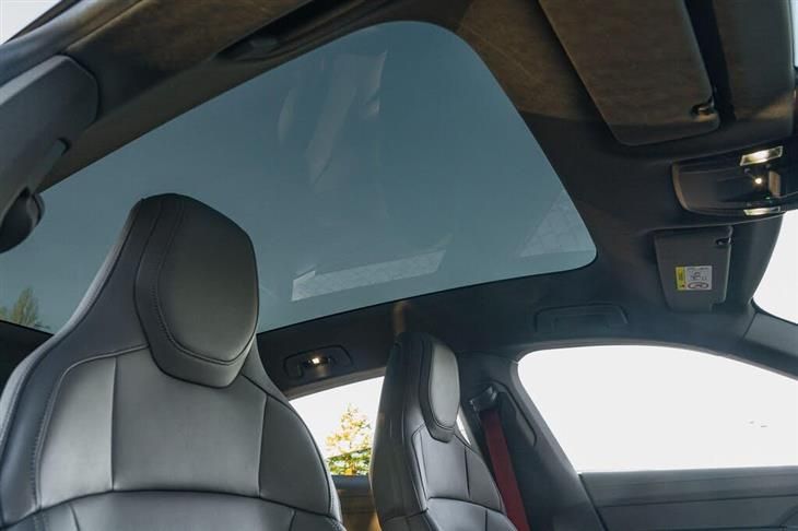 Porsche Taycan Porsche Taycan Performance Plus 93.4kWh 4S Cross Turismo Auto 4WD 5dr — миниатюра 4