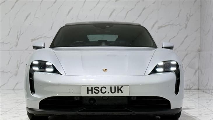 Porsche Taycan Porsche Taycan Performance Plus 93.4kWh Saloon 4dr Electric Auto RWD (11kW Charger) (476 ps) — миниатюра 2