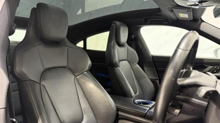 Porsche Taycan Porsche Taycan Performance Plus 93.4kWh Saloon 4dr Electric Auto RWD (11kW Charger) (476 ps) — миниатюра 3