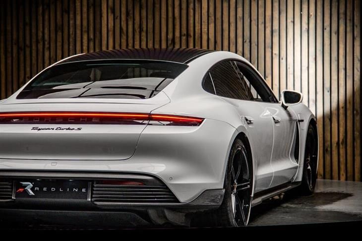 Porsche Taycan Porsche Taycan Performance Plus 93.4kWh Turbo S Auto 4WD 4dr — миниатюра 4