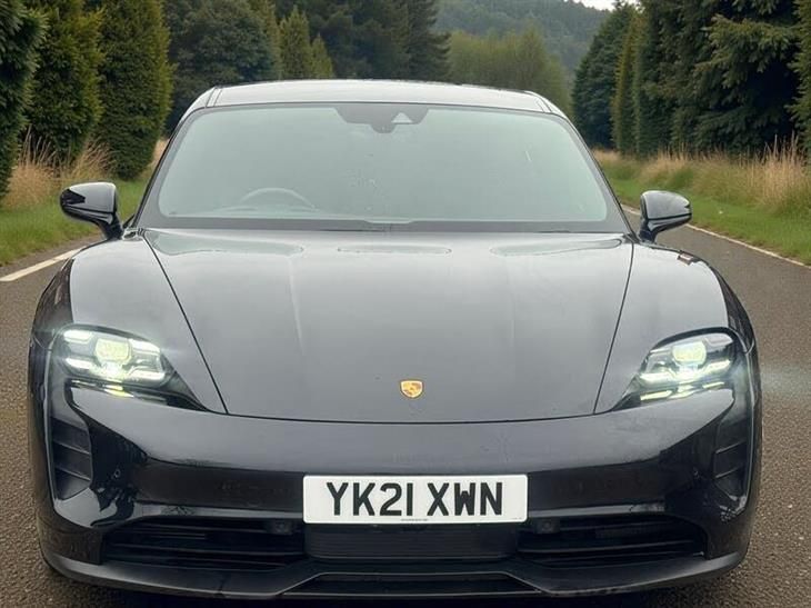 Porsche Taycan Porsche Taycan — миниатюра 2