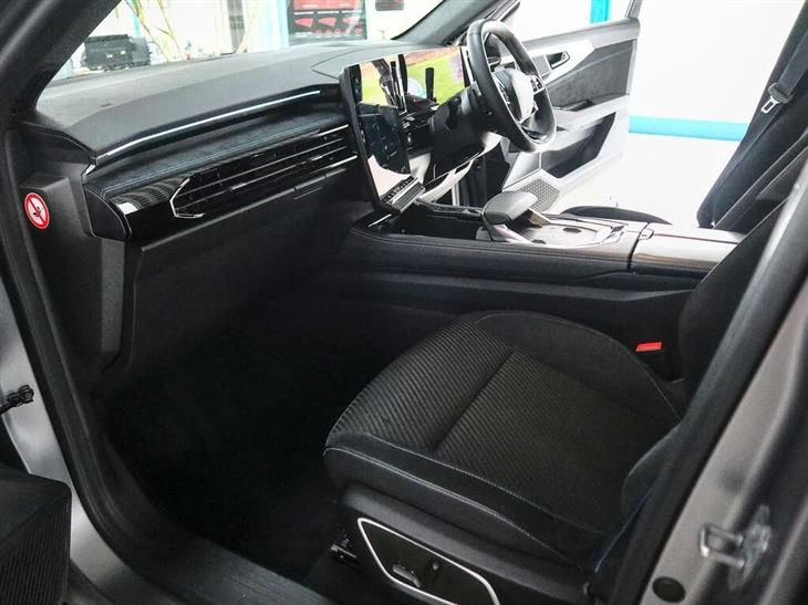 Renault 5 E-Tech Renault Austral 1.2 Techno Esprit Alpine E-tech 5 Suv Petrol hybrid — миниатюра 4