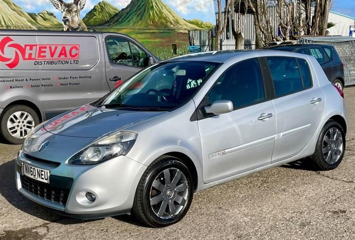Renault Clio 1.2 16V Dynamique TomTom 5dr - Image 3