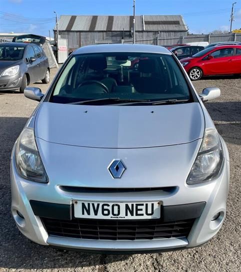 Renault Clio 1.2 16V Dynamique TomTom 5dr - Image 4