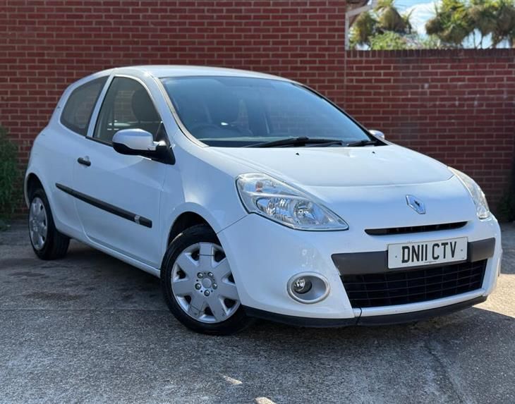 Cheap Renault Clio BIZU 3-Door for sale in Ilford, Greater London