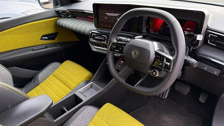 Renault 5 E-Tech Renault R5 E-Tech 110kW Iconic Five Comfort Range 52kWh 5dr Auto — миниатюра 3