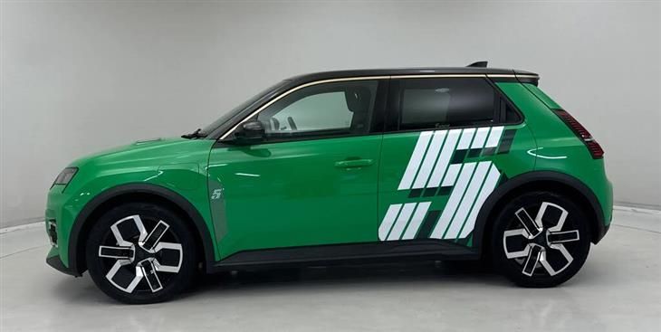 Renault 5 E-Tech Renault R5 E-Tech 110kW Techno Comfort Range 52kWh 5dr Auto — миниатюра 4