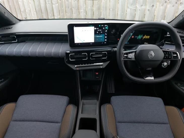 Renault 5 E-Tech Renault R5 E-Tech 90kW Techno Urban Range 40kWh 5dr Auto — миниатюра 3