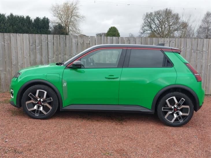 Renault 5 E-Tech Renault R5 E-Tech 90kW Techno Urban Range 40kWh 5dr Auto — миниатюра 4