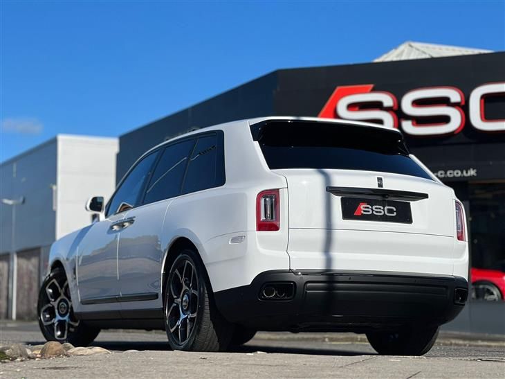 Rolls-Royce Cullinan Rolls-Royce Cullinan 6.75 V12 Black Badge Auto 4WD Euro 6 5dr — миниатюра 2
