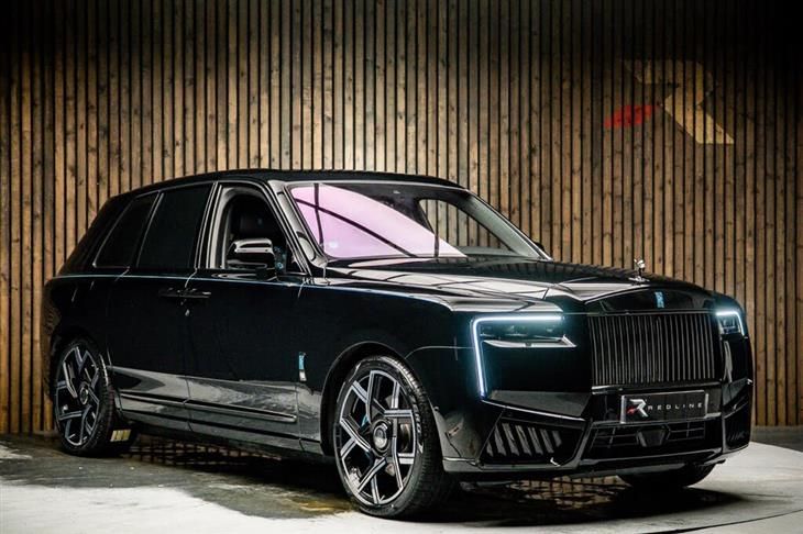 Rolls-Royce Cullinan Rolls-Royce Cullinan 6.75 V12 Black Badge SUV 5dr Petrol Auto 4WD Euro 6 (571 ps) — миниатюра 2