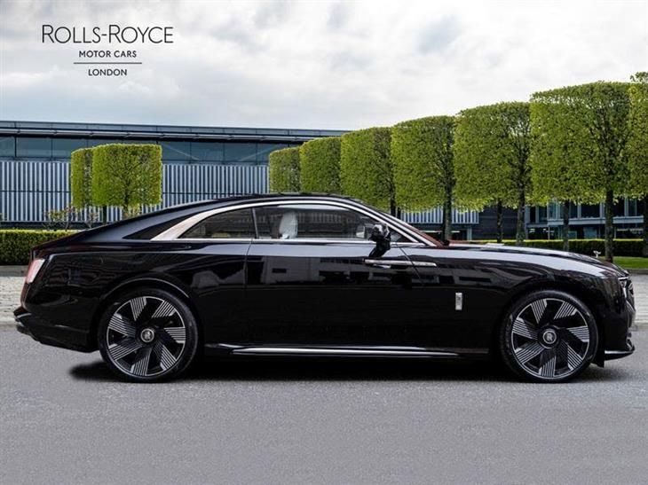 Rolls-Royce Spectre Rolls-Royce Spectre — миниатюра 3
