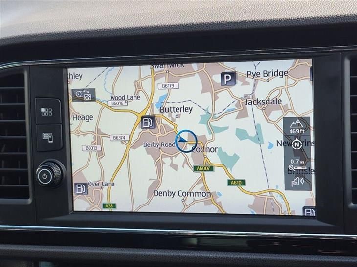 Seat Leon Cupra Seat Leon 2.0 TSI Cupra 300 Estate 5dr DSG 4Drive — миниатюра 4