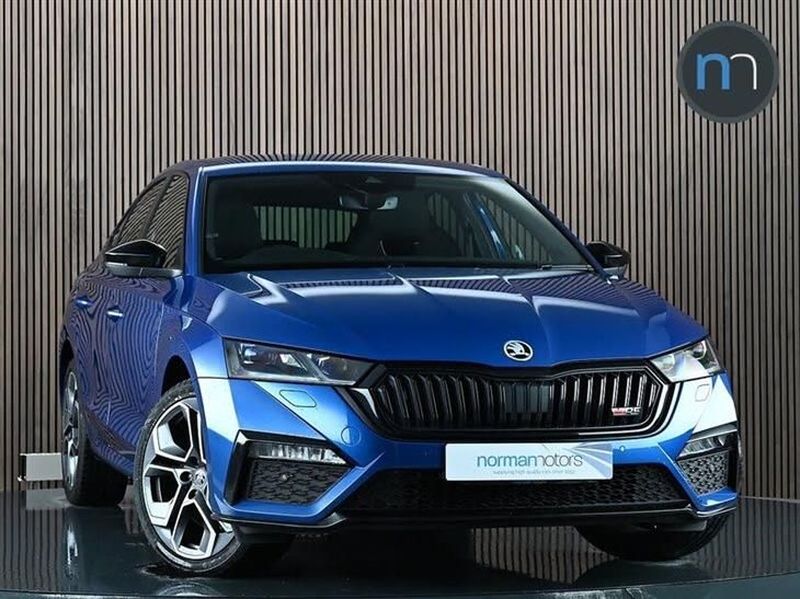 Skoda Octavia vRS Skoda Octavia 1.4 TSI iV 13kWh vRS Hatchback 5dr Petrol Plug-in Hybrid DSG Euro 6 (s/s) (245 ps) — миниатюра 1