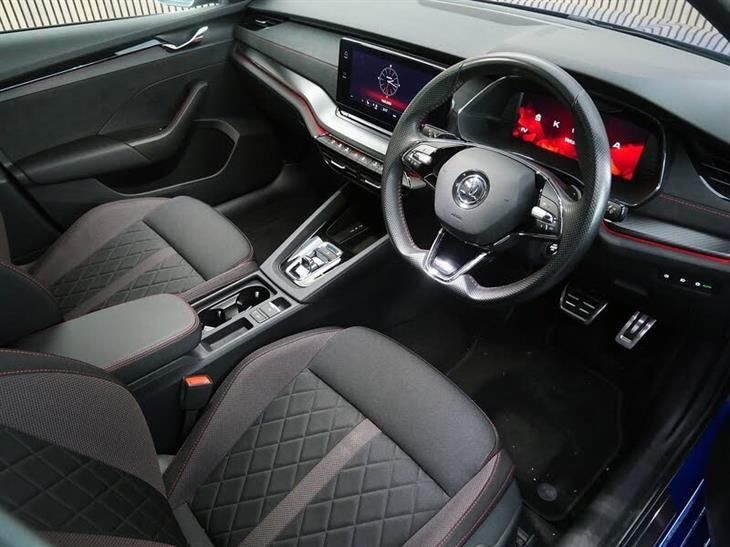 Skoda Octavia vRS Skoda Octavia 1.4 TSI iV 13kWh vRS Hatchback 5dr Petrol Plug-in Hybrid DSG Euro 6 (s/s) (245 ps) — миниатюра 3