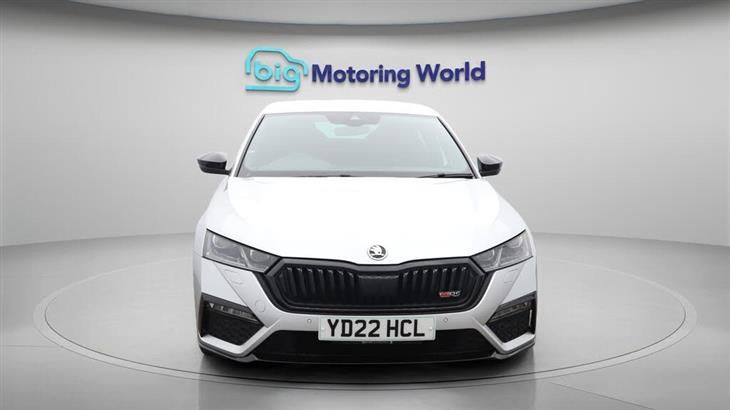 Skoda Octavia vRS Skoda Octavia 2.0 TSI vRS Hatchback 5dr Petrol DSG Euro 6 (s/s) (245 ps) — миниатюра 3