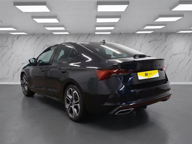 Skoda Octavia vRS Skoda Octavia 2.0 TSI vRS Hatchback 5dr Petrol Manual Euro 6 (s/s) (245 ps) — миниатюра 3