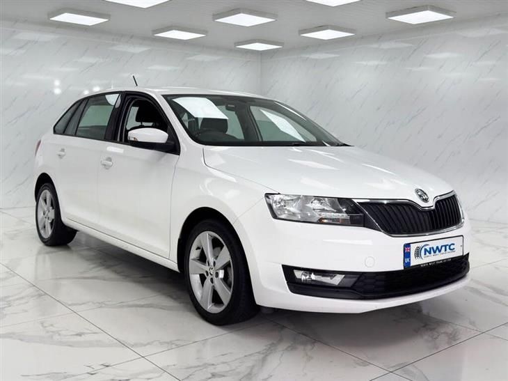 Skoda Rapid Spaceback *AUTO!* 1.0 TSI SE Tech Hatchback 5dr Petrol DSG Euro 6 (s/s) (95 ps) F/S/H! 1 FORMER OWNER!