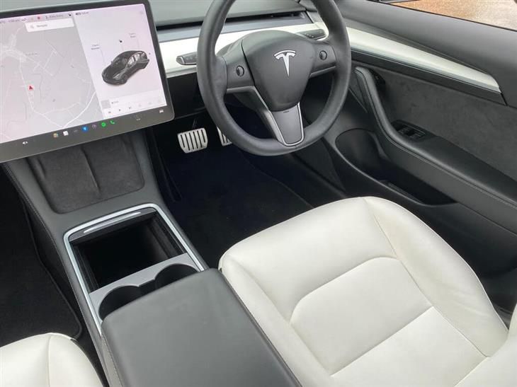 Tesla Model 3 Tesla Model 3 (Dual Motor) Performance Auto 4WDE 4dr (Performance Upgrade) — миниатюра 2