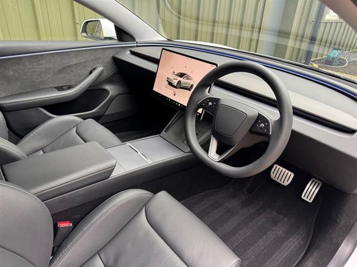 Tesla Model 3 Tesla Model 3 (Dual Motor) Performance Saloon 4dr Electric Auto 4WDE (460 ps) — миниатюра 2