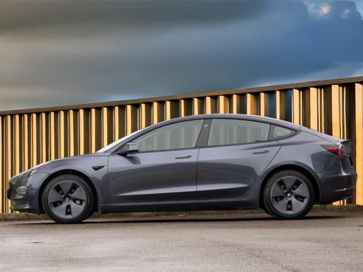 Tesla Model 3 Tesla Model 3 Long Range AWD 4dr Auto — миниатюра 4