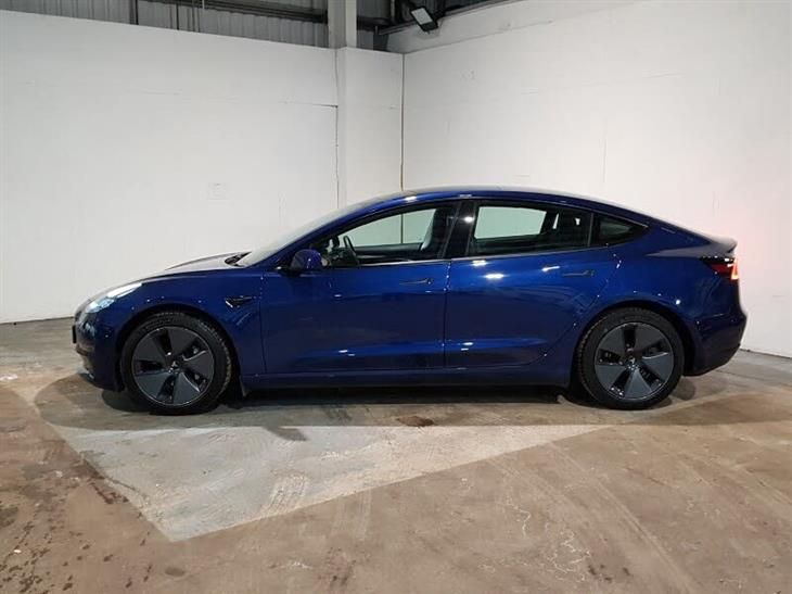 Tesla Model 3 Tesla Model 3 Long Range AWD 4dr Auto — миниатюра 4