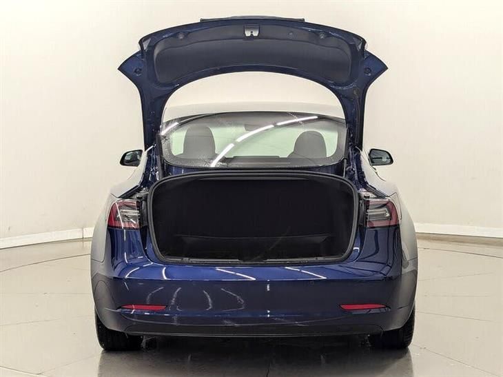 Tesla Model 3 Tesla Model 3 Long Range — миниатюра 4