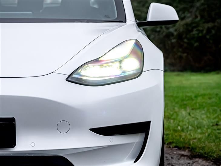 Tesla Model 3 Tesla Model 3 Model 3 Standard Range + — миниатюра 3