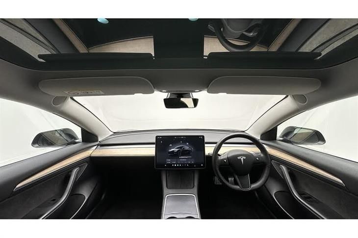 Tesla Model 3 Tesla Model 3 Performance — миниатюра 2