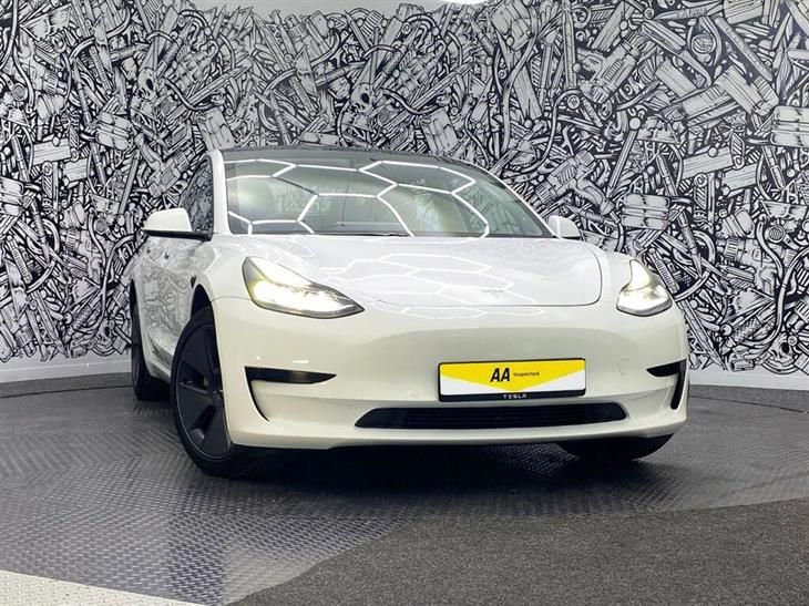 Tesla Model 3 Tesla Model 3 Standard Range Plus Saloon 4dr Electric Auto RWD (241 bhp) — миниатюра 4