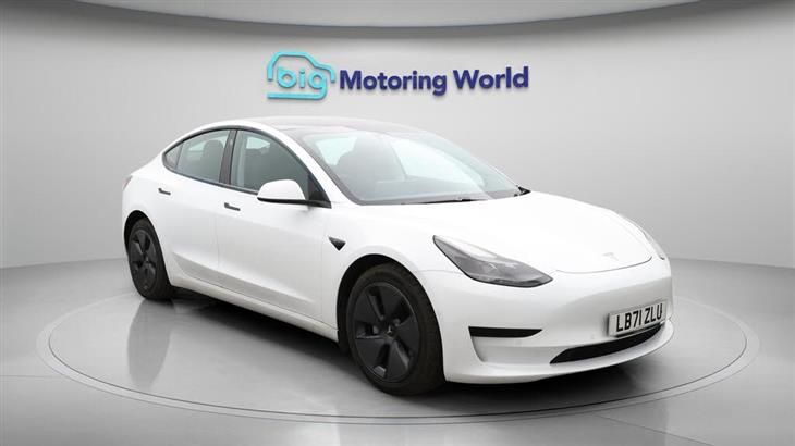 Tesla Model 3 Tesla Model 3 Standard Range Plus Saloon 4dr Electric Auto RWD (241 bhp) — миниатюра 2