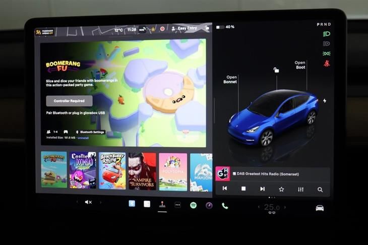 Tesla Model Y TESLA MODEL Y 5dr Auto RWD (PAN ROOF) 2023 — миниатюра 2