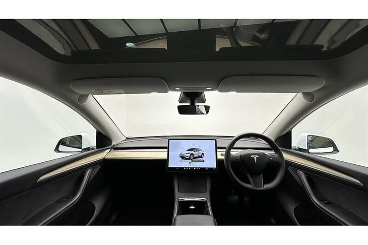 Tesla Model Y Tesla Model Y RWD — миниатюра 2