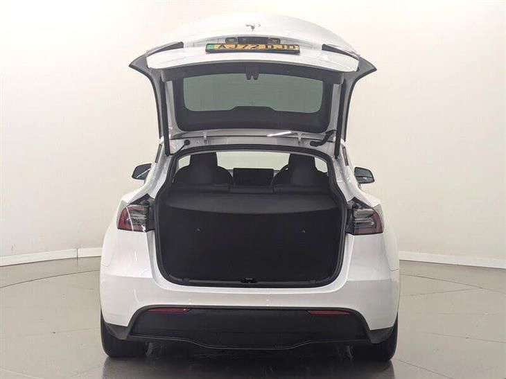 Tesla Model Y Tesla Model Y — миниатюра 4