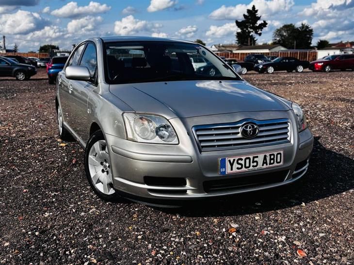 Cheap Toyota Avensis 1.8 VVT-i Colour Collection 5dr for sale in Windsor, Berkshire